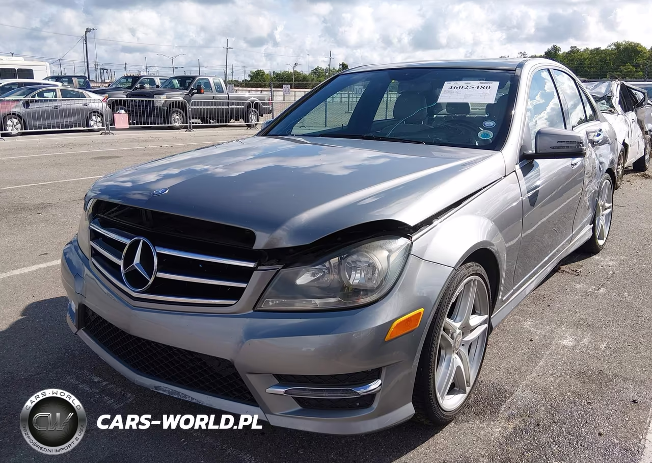 2014 Mercedes-Benz C 250 Sport VIN:WDDGF4HB9EG253882 - 2