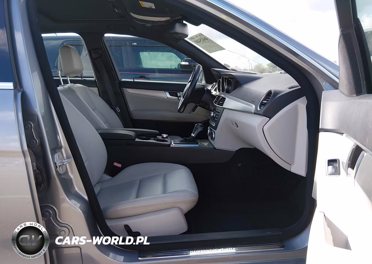 2014 Mercedes-Benz C 250 Sport VIN:WDDGF4HB9EG253882 - 5