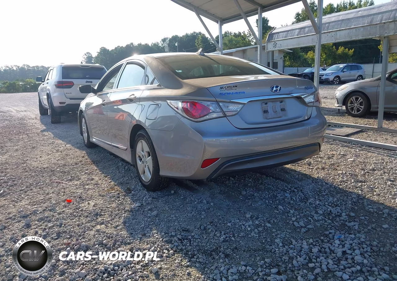 2011 Hyundai Sonata Hybrid VIN:KMHEC4A42BA001472 - 3