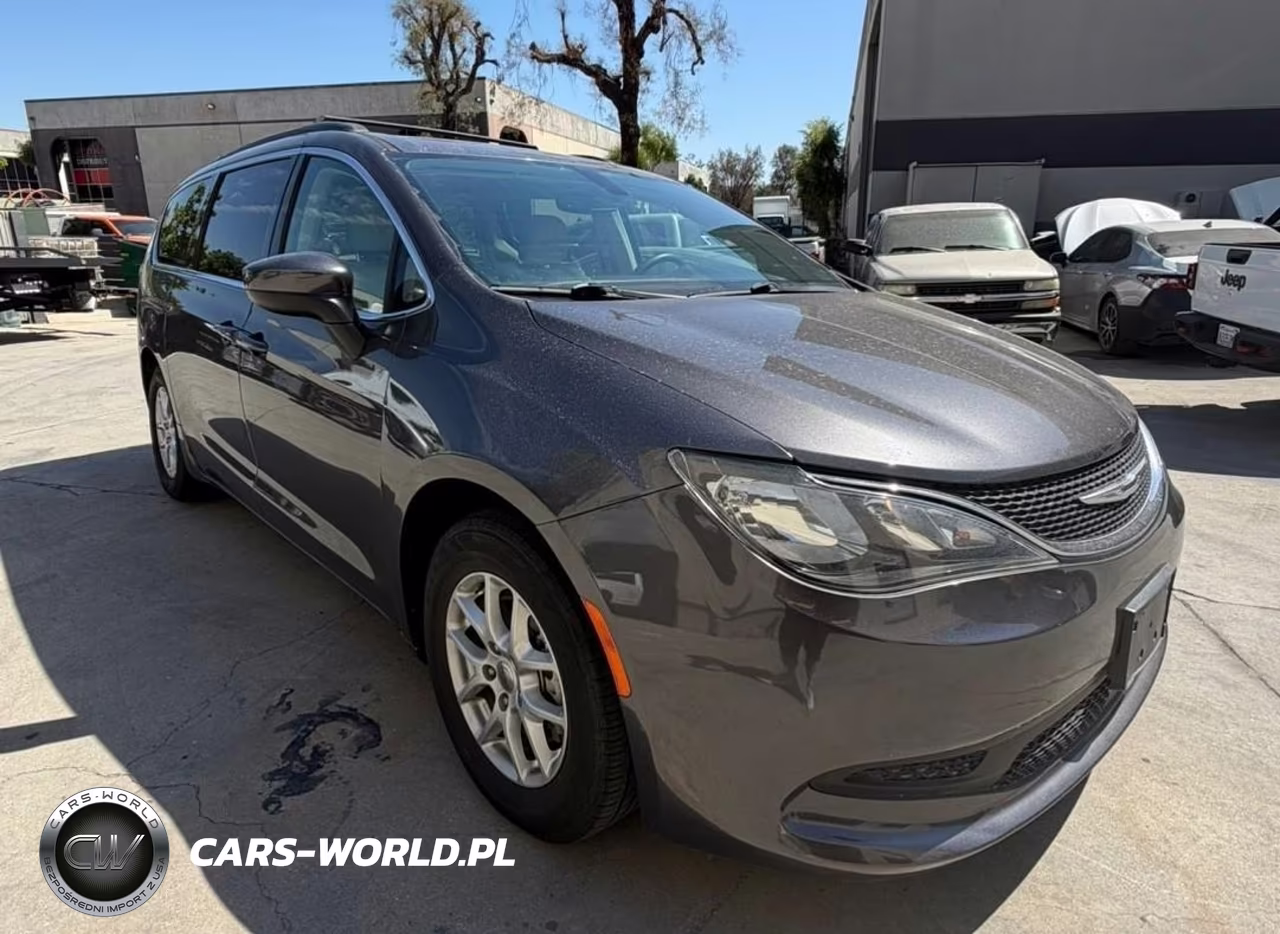 2021 Chrysler Voyager Lxi