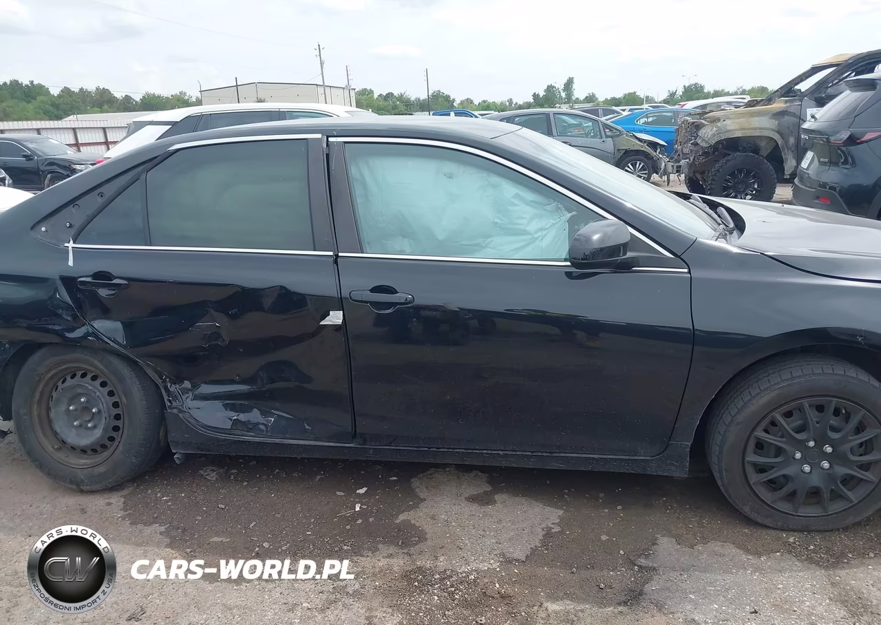 2017 Toyota Camry Le VIN:4T1BF1FK8HU409353 - 13