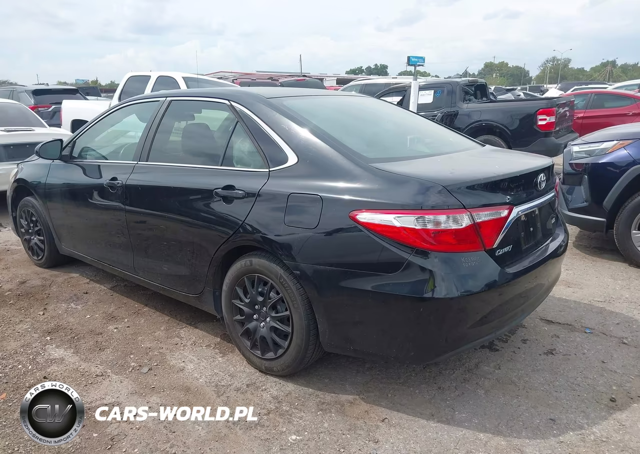 2017 Toyota Camry Le VIN:4T1BF1FK8HU409353 - 3