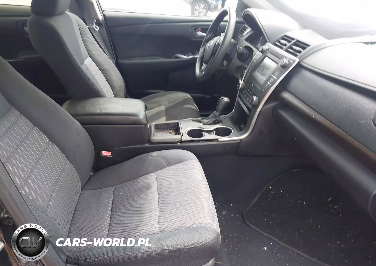 2017 Toyota Camry Le VIN:4T1BF1FK8HU409353 - 5