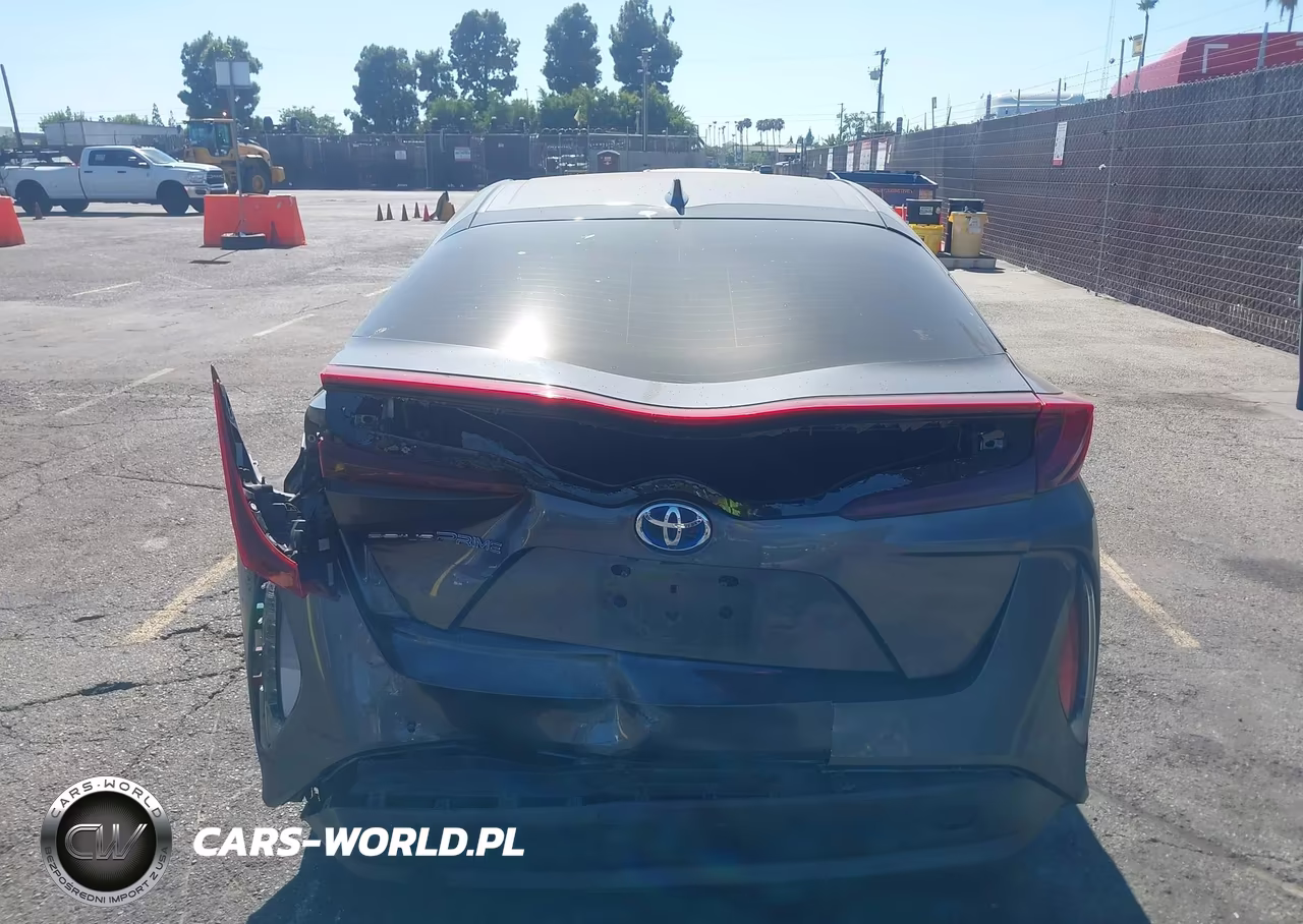 2017 Toyota Prius Prime Plus VIN:JTDKARFP3H3065921 - 16