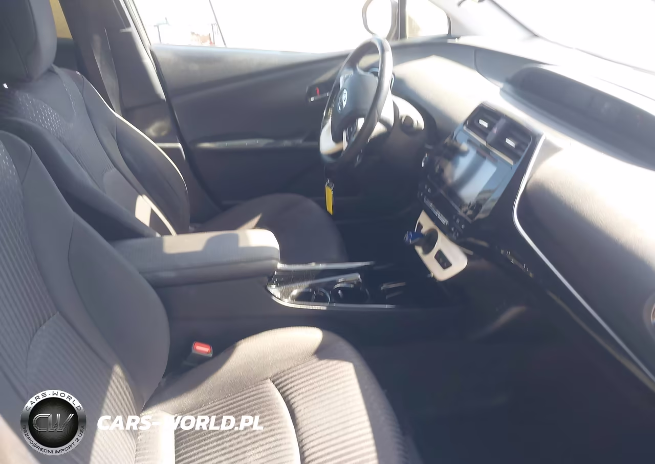 2017 Toyota Prius Prime Plus VIN:JTDKARFP3H3065921 - 5