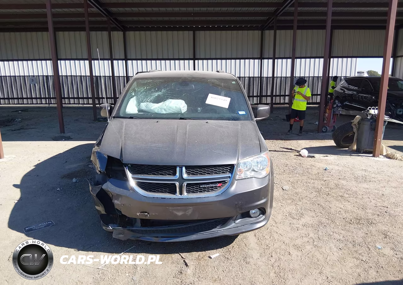 2018 Dodge Grand Caravan Sxt VIN:2C4RDGCG4JR239894 - 13