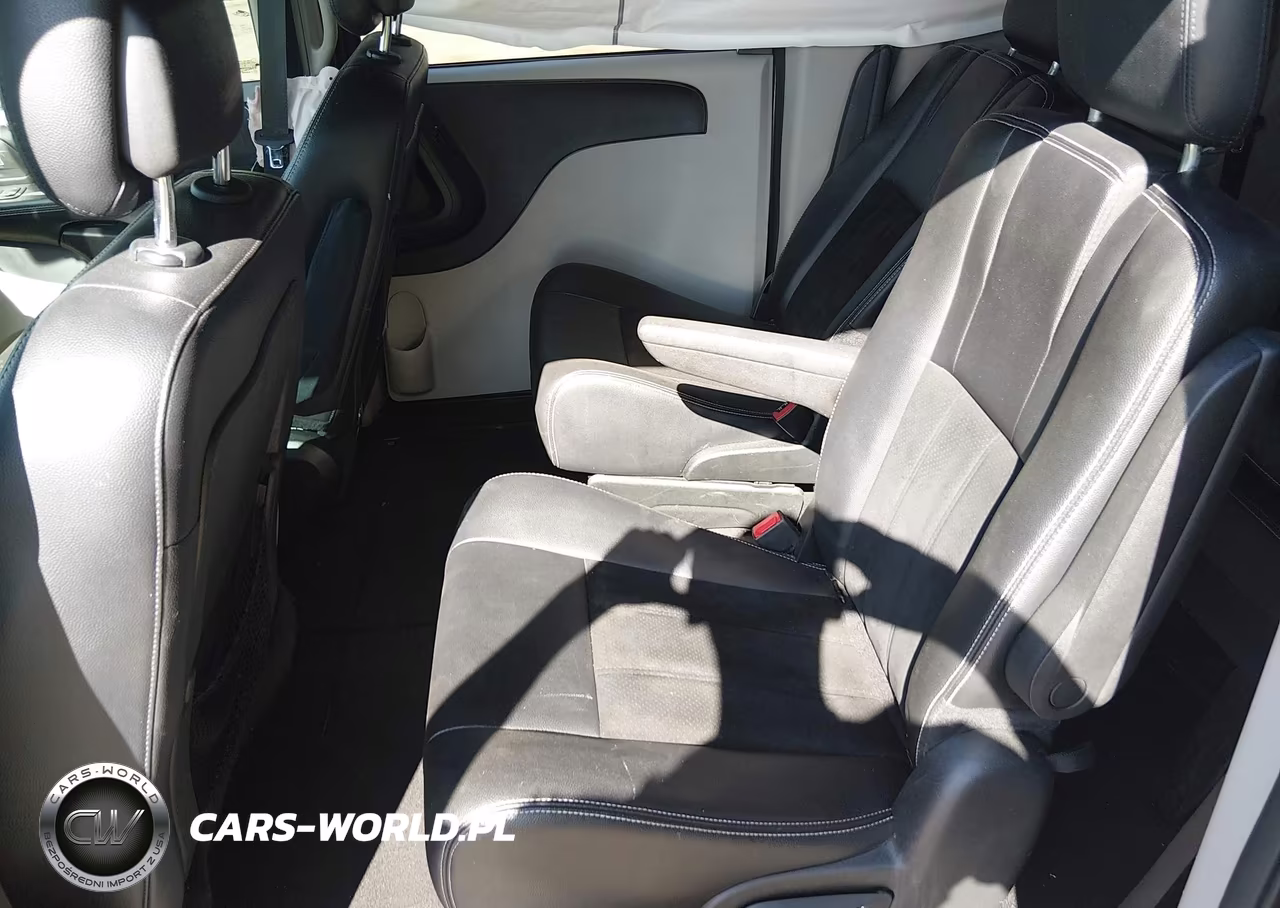 2018 Dodge Grand Caravan Sxt VIN:2C4RDGCG4JR239894 - 8