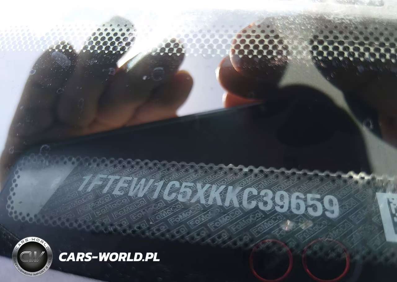 2019 Ford F-150 Xlt VIN:1FTEW1C5XKKC39659 - 9