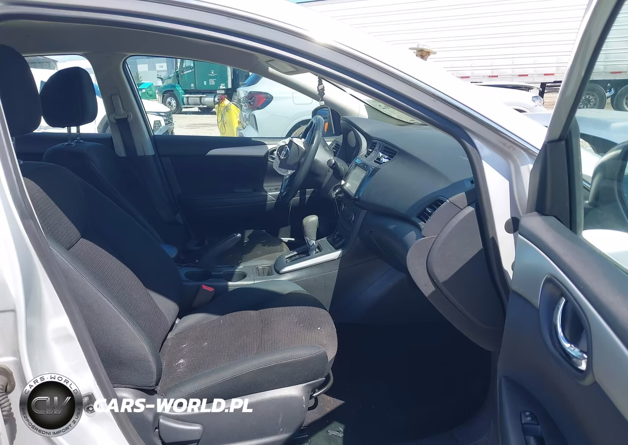 2019 Nissan Sentra S VIN:3N1AB7AP4KY307573 - 5