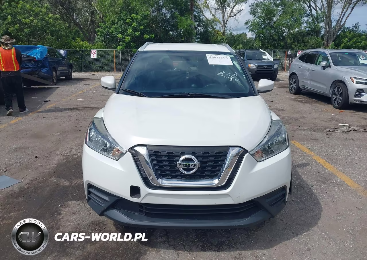 2018 Nissan Kicks Sv VIN:3N1CP5CUXJL545487 - 12