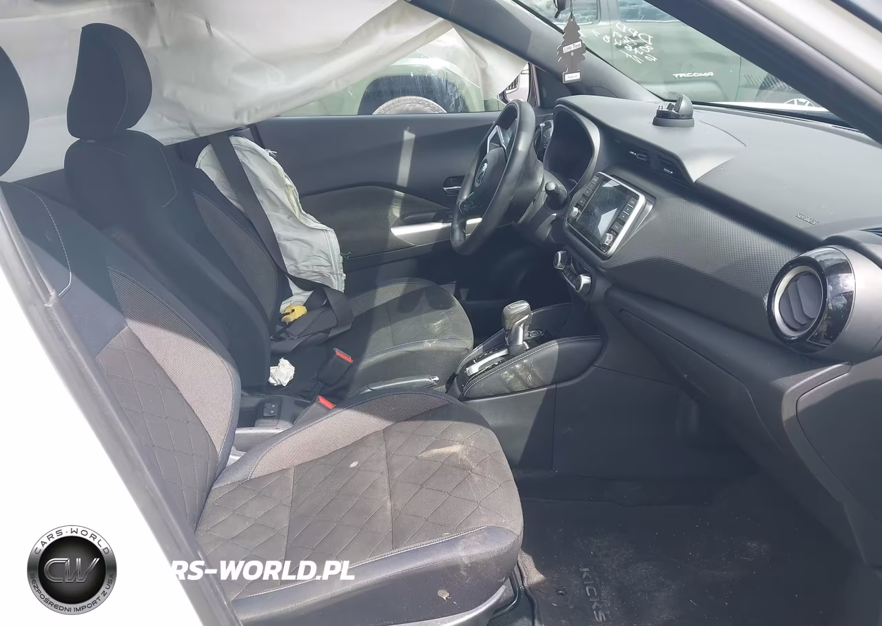 2018 Nissan Kicks Sv VIN:3N1CP5CUXJL545487 - 5