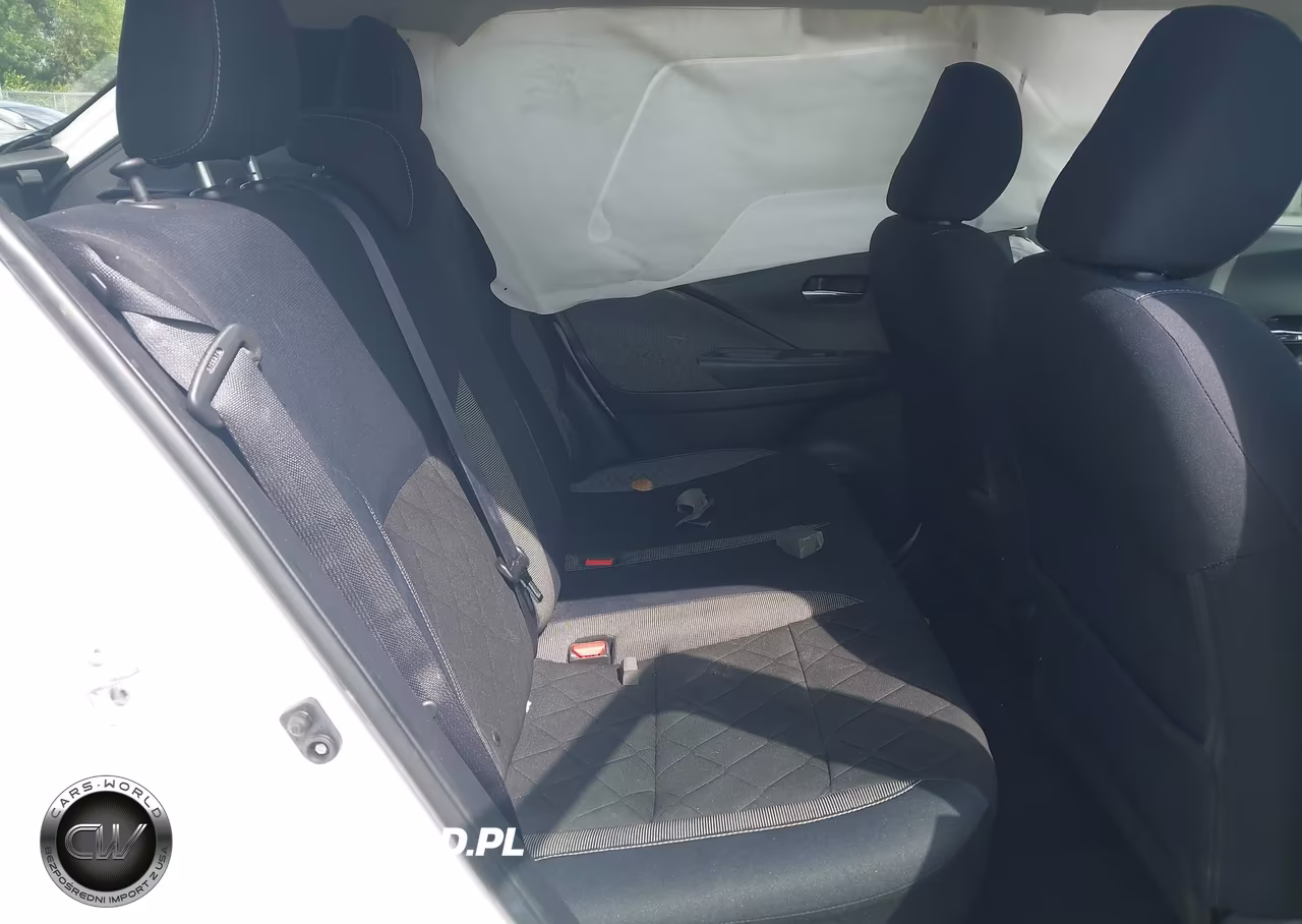 2018 Nissan Kicks Sv VIN:3N1CP5CUXJL545487 - 8