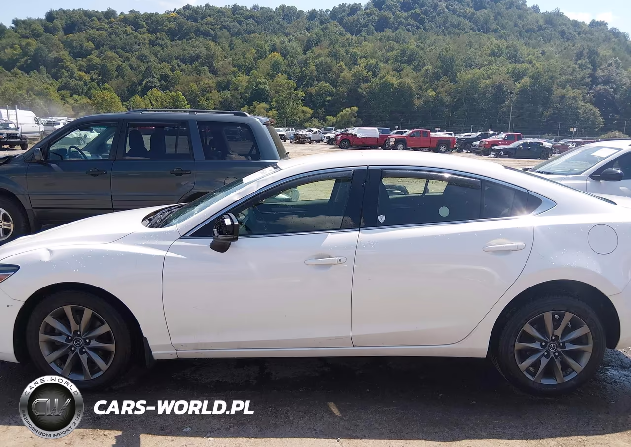 2018 Mazda Mazda6 Sport VIN:JM1GL1UM1J1330167 - 14