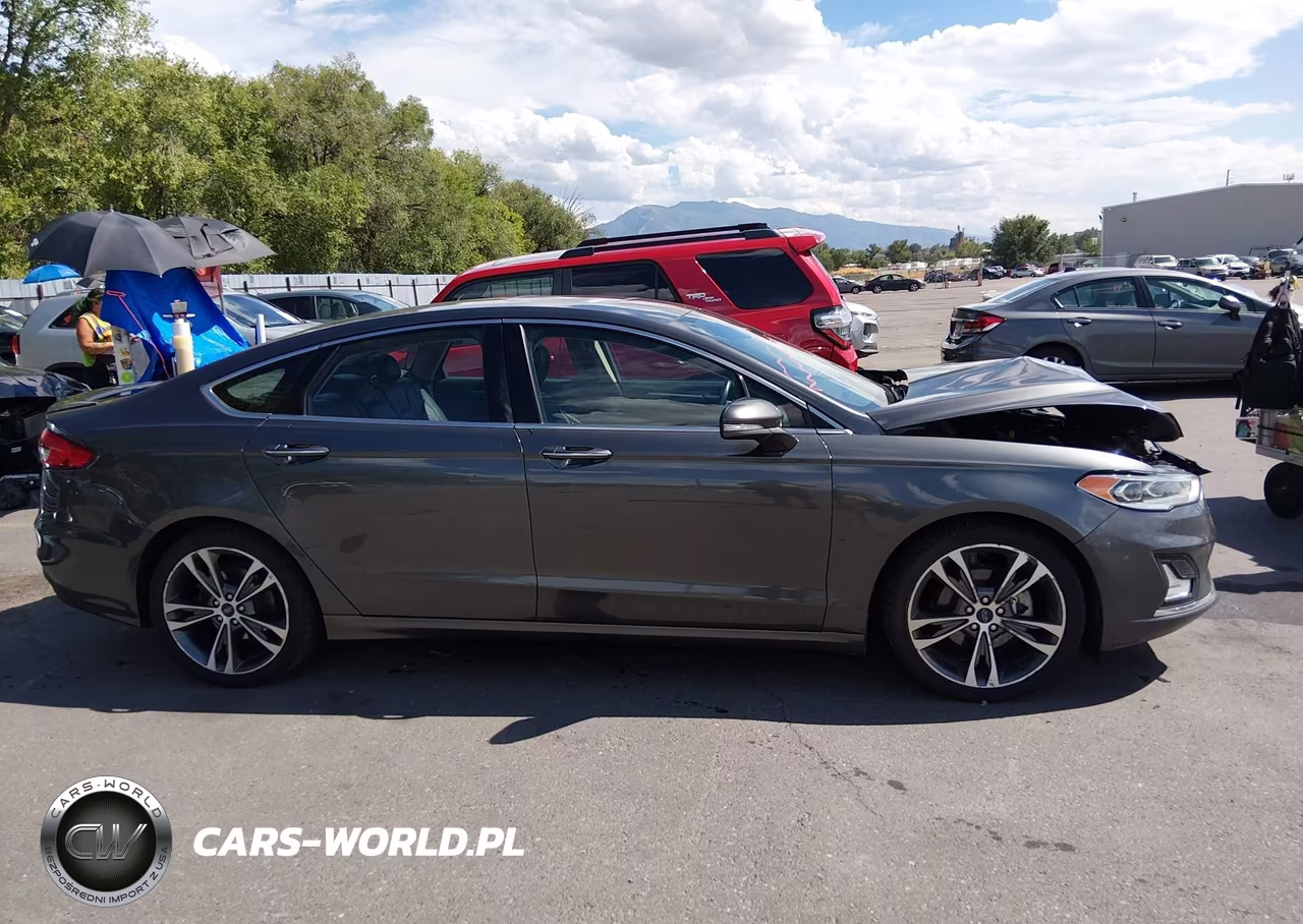 2020 Ford Fusion Titanium VIN:3FA6P0D99LR153050 - 13