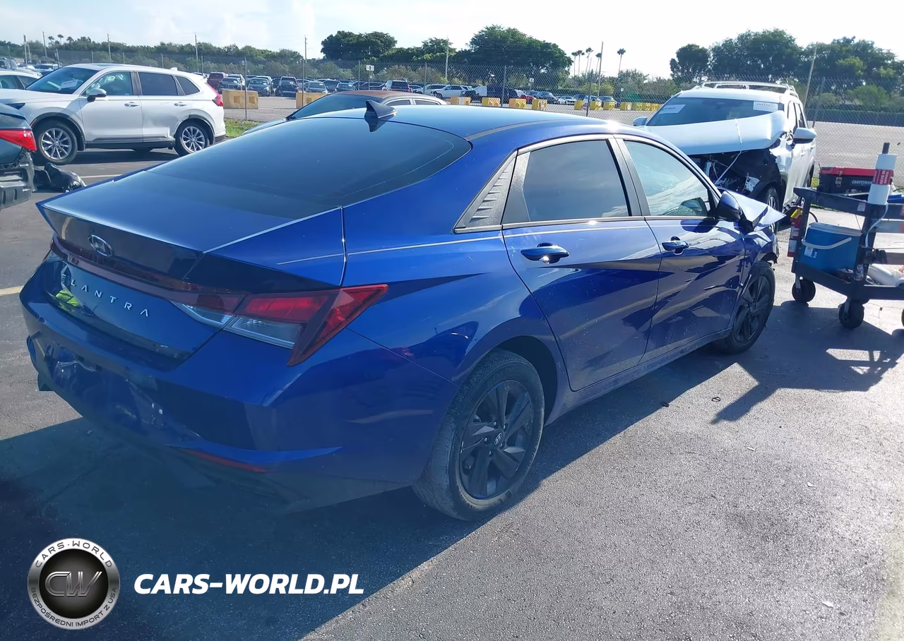 2023 Hyundai Elantra Sel VIN:5NPLM4AG4PH110793 - 4