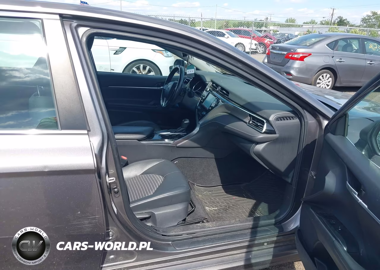 2018 Toyota Camry Se VIN:4T1B11HK3JU151826 - 5