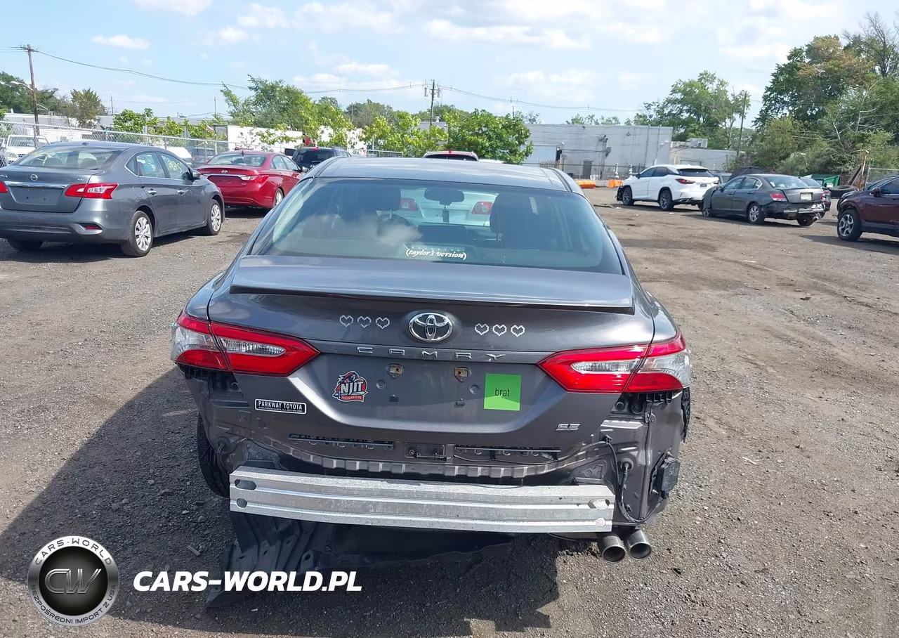 2018 Toyota Camry Se VIN:4T1B11HK3JU151826 - 6