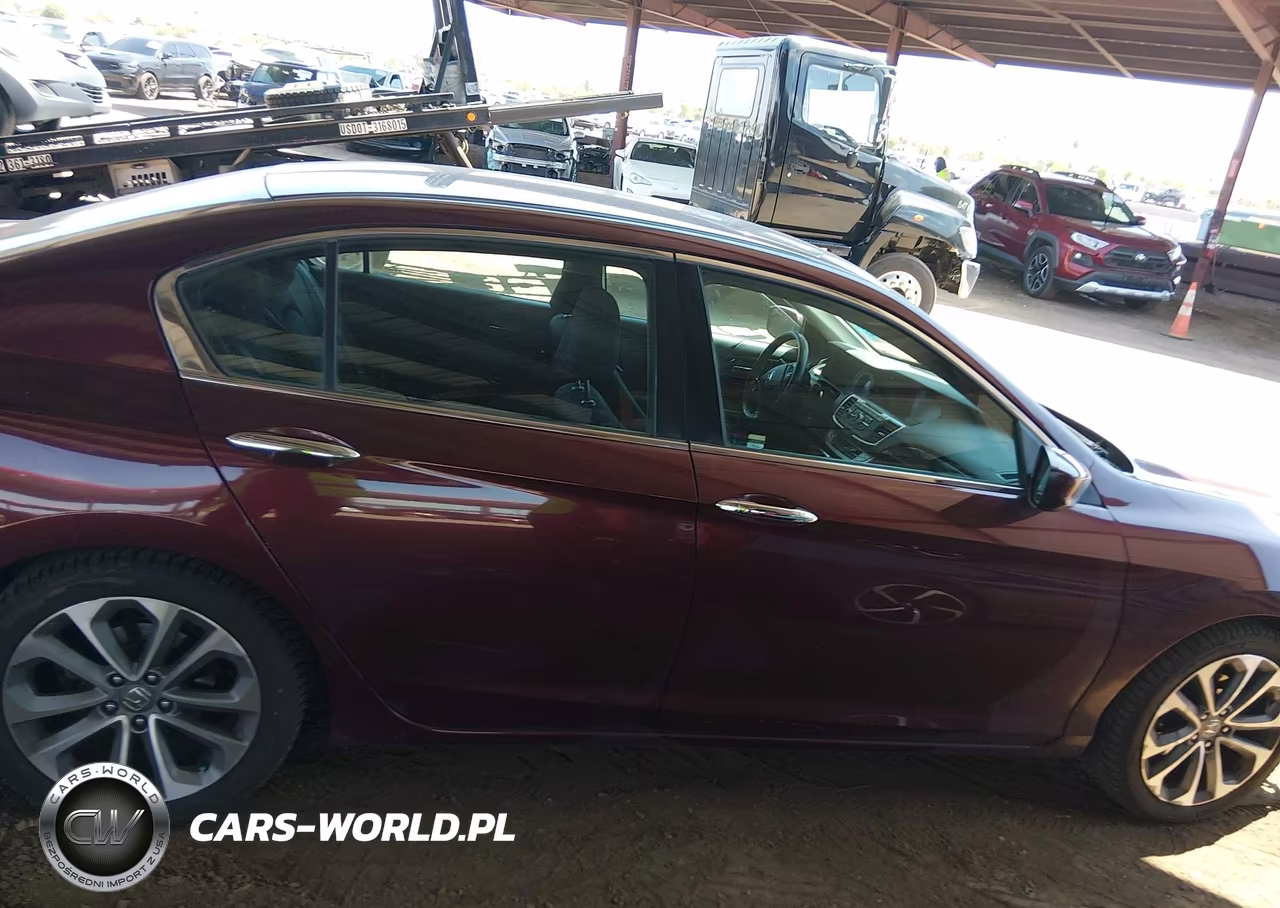 2015 Honda Accord Sport VIN:1HGCR2F59FA070957 - 13