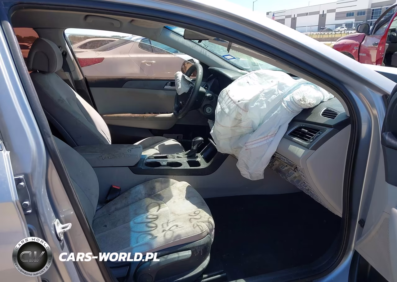 2016 Hyundai Sonata VIN:5NPE24AF7GH402573 - 5
