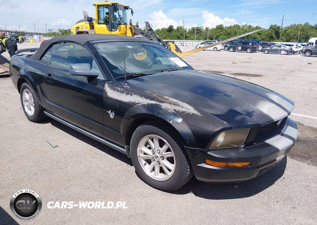 2009 Ford Mustang V6-V6 Premium