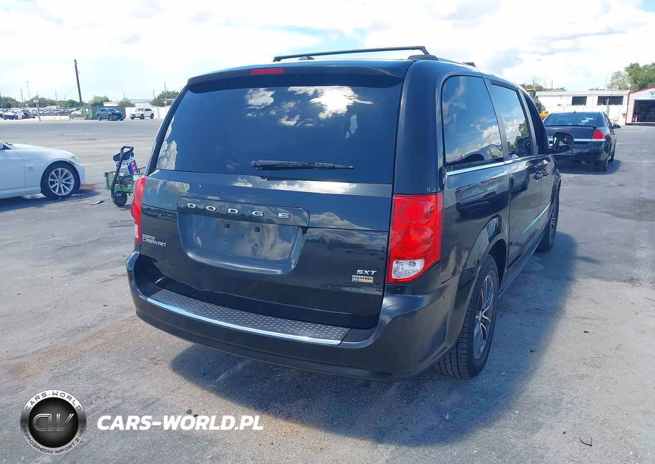 2017 Dodge Grand Caravan Sxt VIN:2C4RDGCG9HR589841 - 4