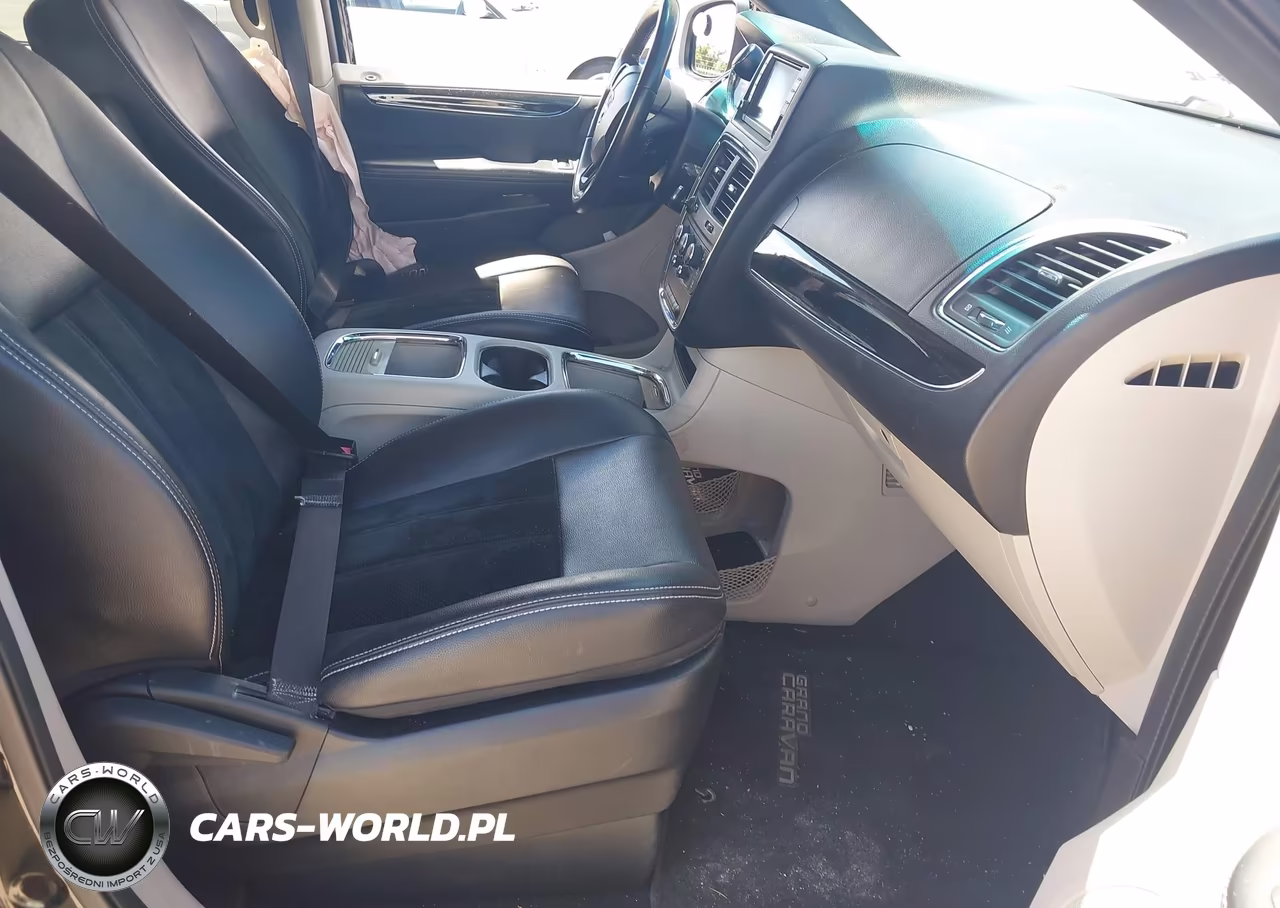 2017 Dodge Grand Caravan Sxt VIN:2C4RDGCG9HR589841 - 5