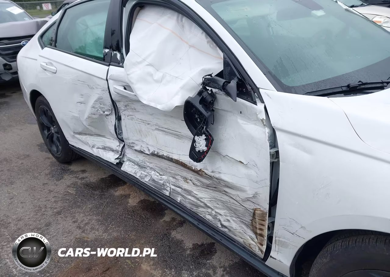 2025 Honda Accord Se VIN:1HGCY1F45SA054608 - 17