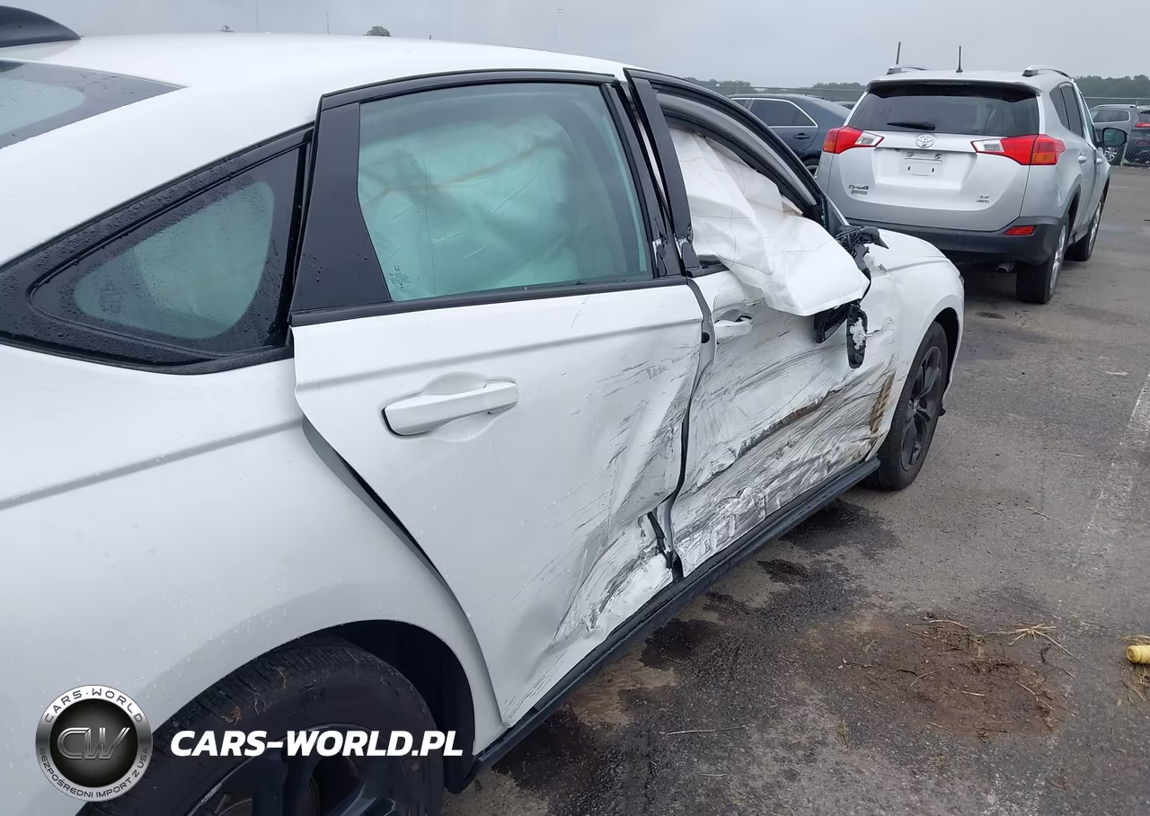 2025 Honda Accord Se VIN:1HGCY1F45SA054608 - 18