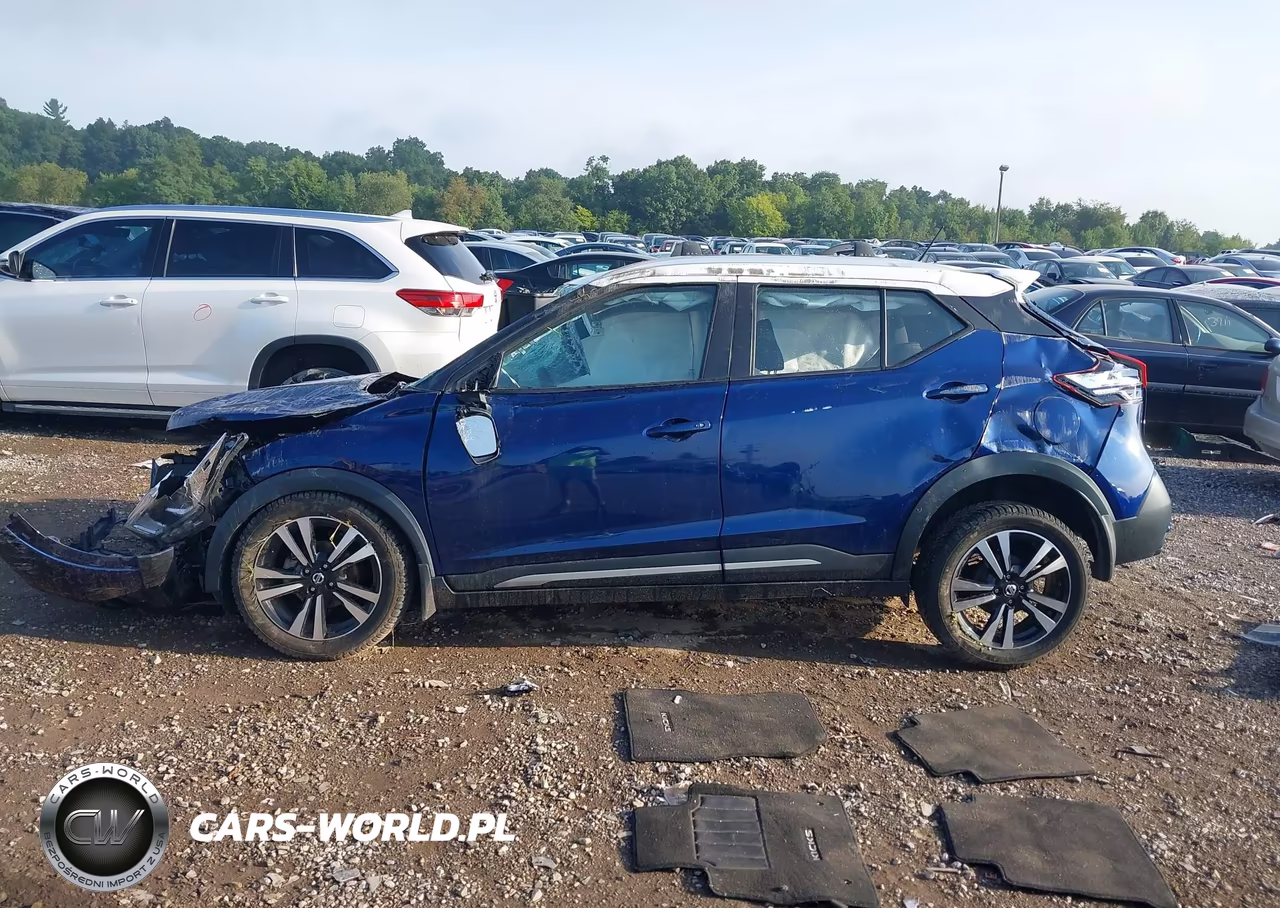 2019 Nissan Kicks Sr VIN:3N1CP5CU0KL507610 - 14