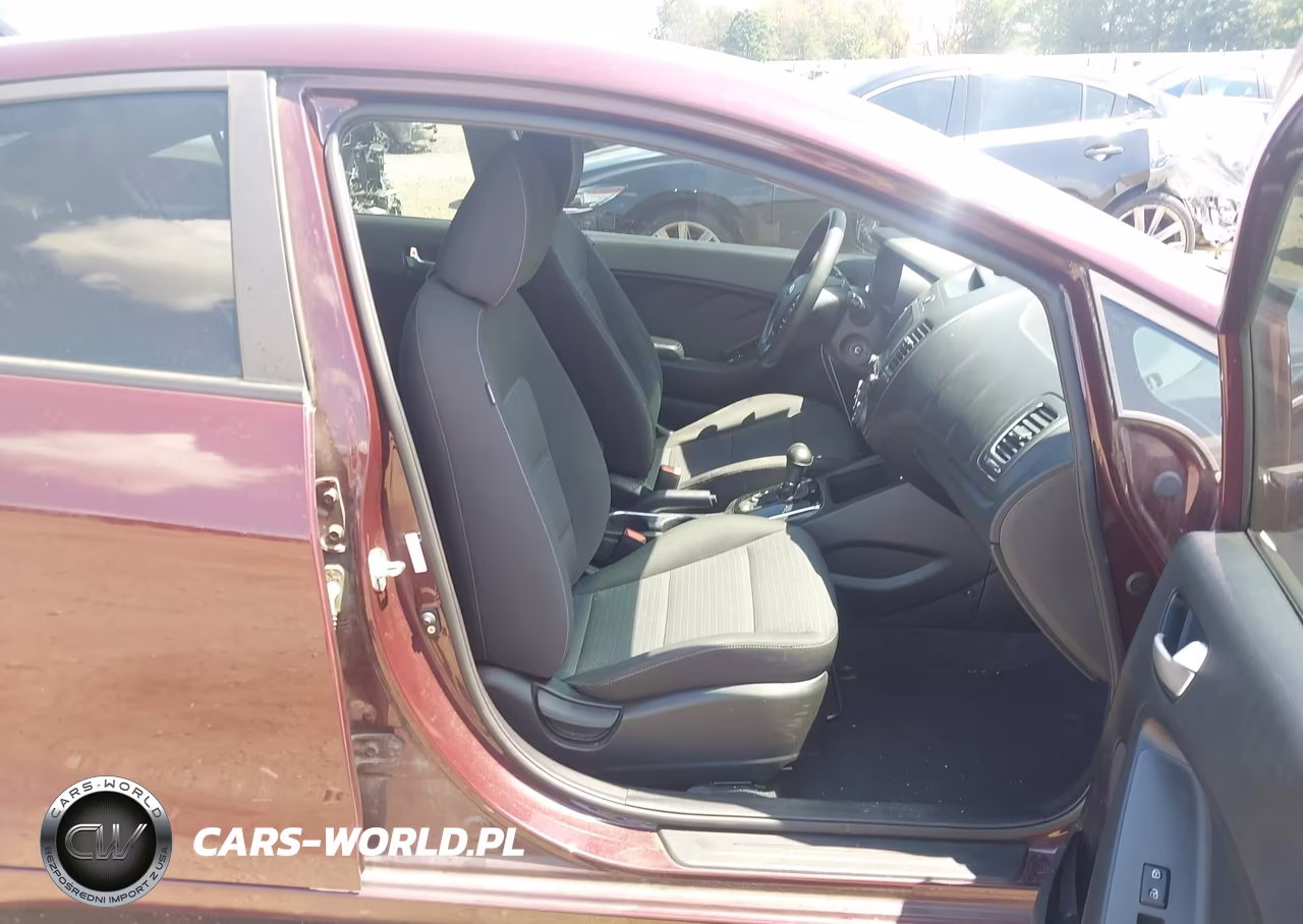 2018 Kia Forte Lx VIN:3KPFL4A76JE199603 - 5