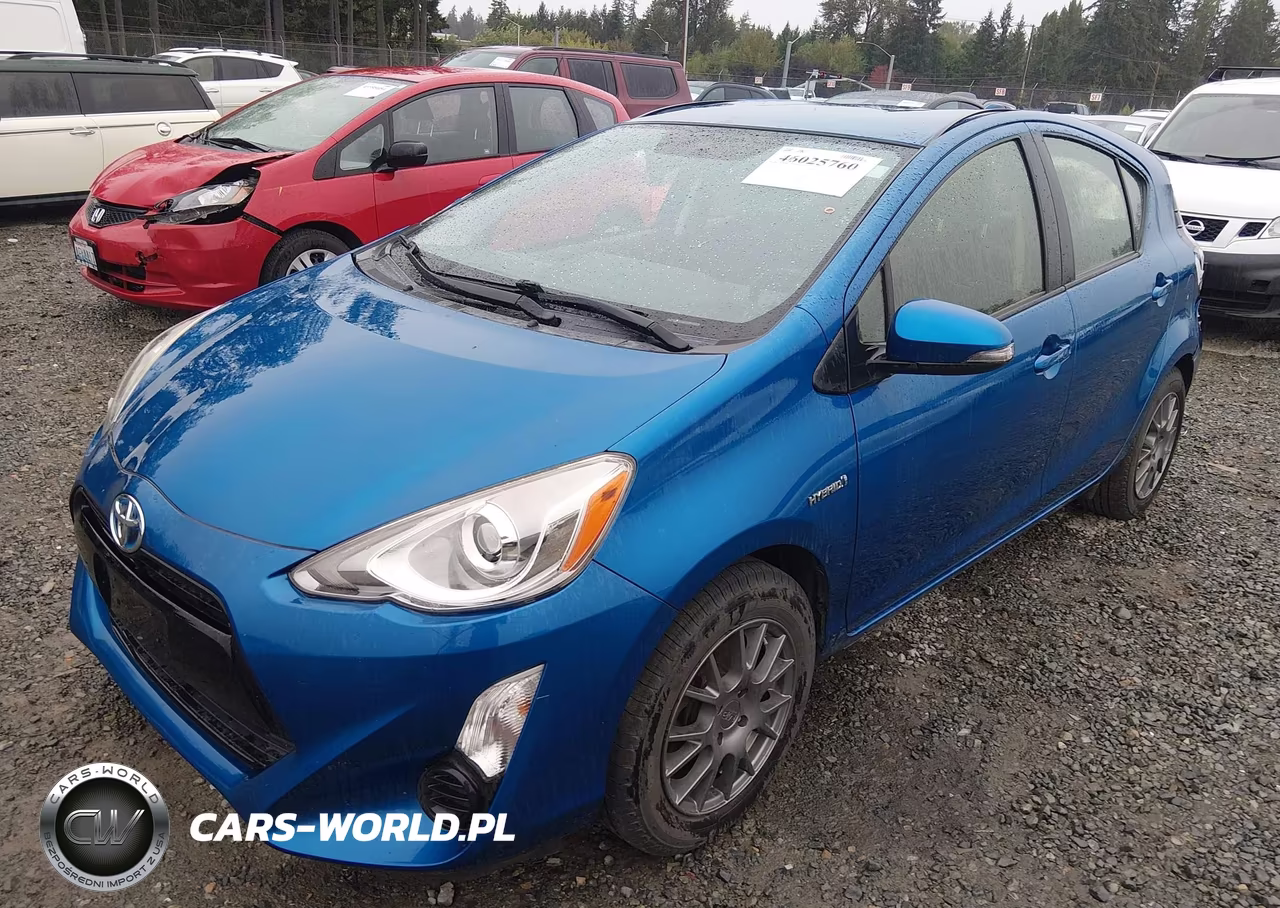 2015 Toyota Prius C Three VIN:JTDKDTB33F1088289 - 2