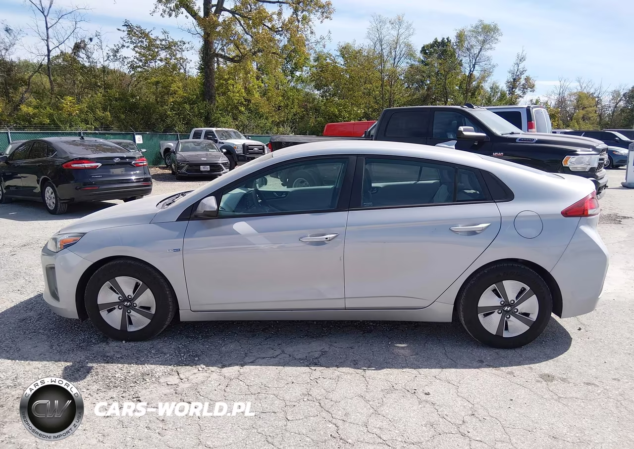 2020 Hyundai Ioniq Hybrid Blue VIN:KMHC65LC5LU220712 - 15