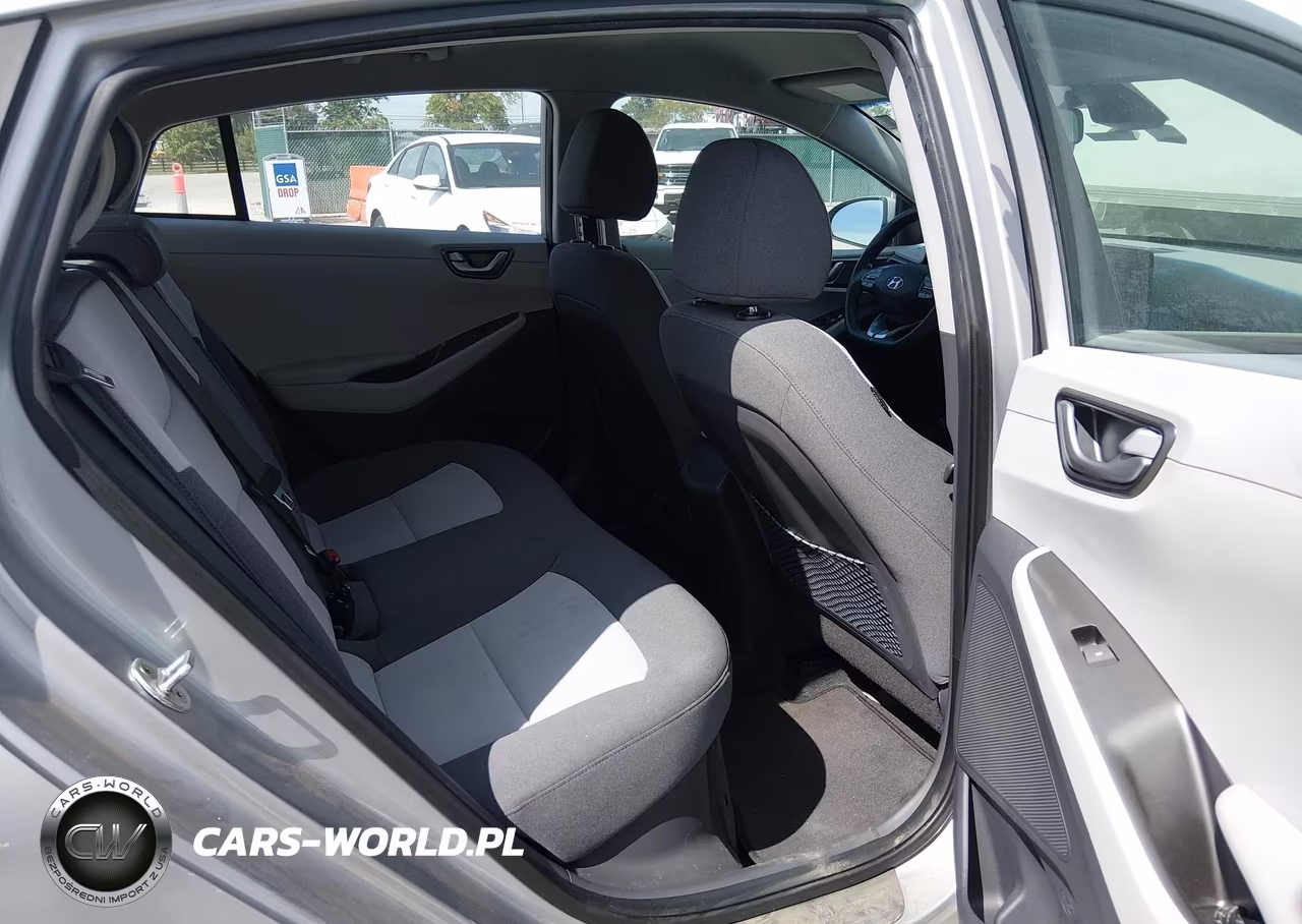 2020 Hyundai Ioniq Hybrid Blue VIN:KMHC65LC5LU220712 - 8