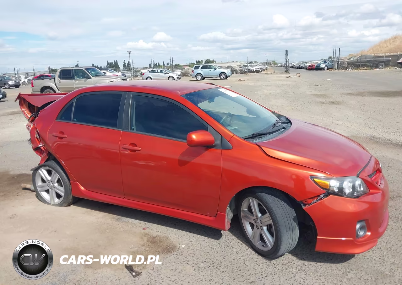 2013 Toyota Corolla S Special Edition VIN:2T1BU4EE5DC077693 - 13