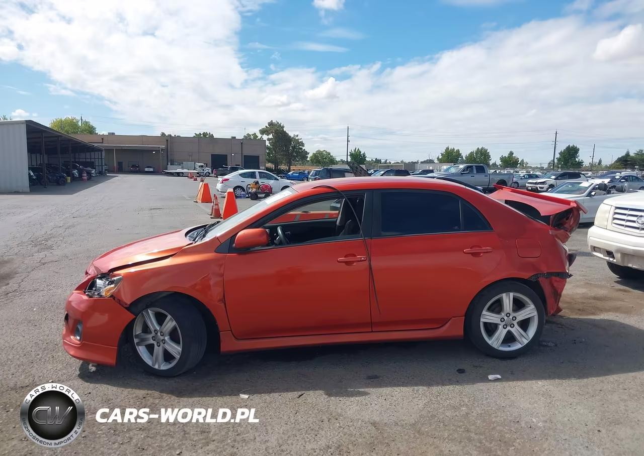 2013 Toyota Corolla S Special Edition VIN:2T1BU4EE5DC077693 - 14