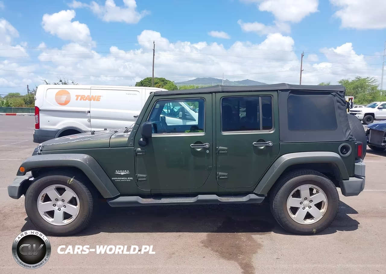 2008 Jeep Wrangler Unlimited Sahara VIN:1J4GB59178L530343 - 14