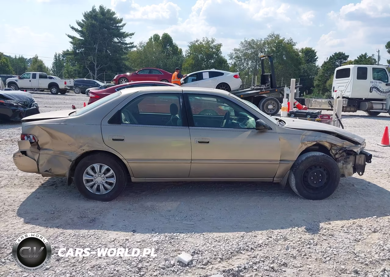 1998 Toyota Camry Le VIN:4T1BG22K6WU190589 - 13