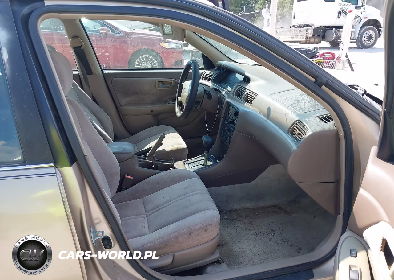 1998 Toyota Camry Le VIN:4T1BG22K6WU190589 - 5