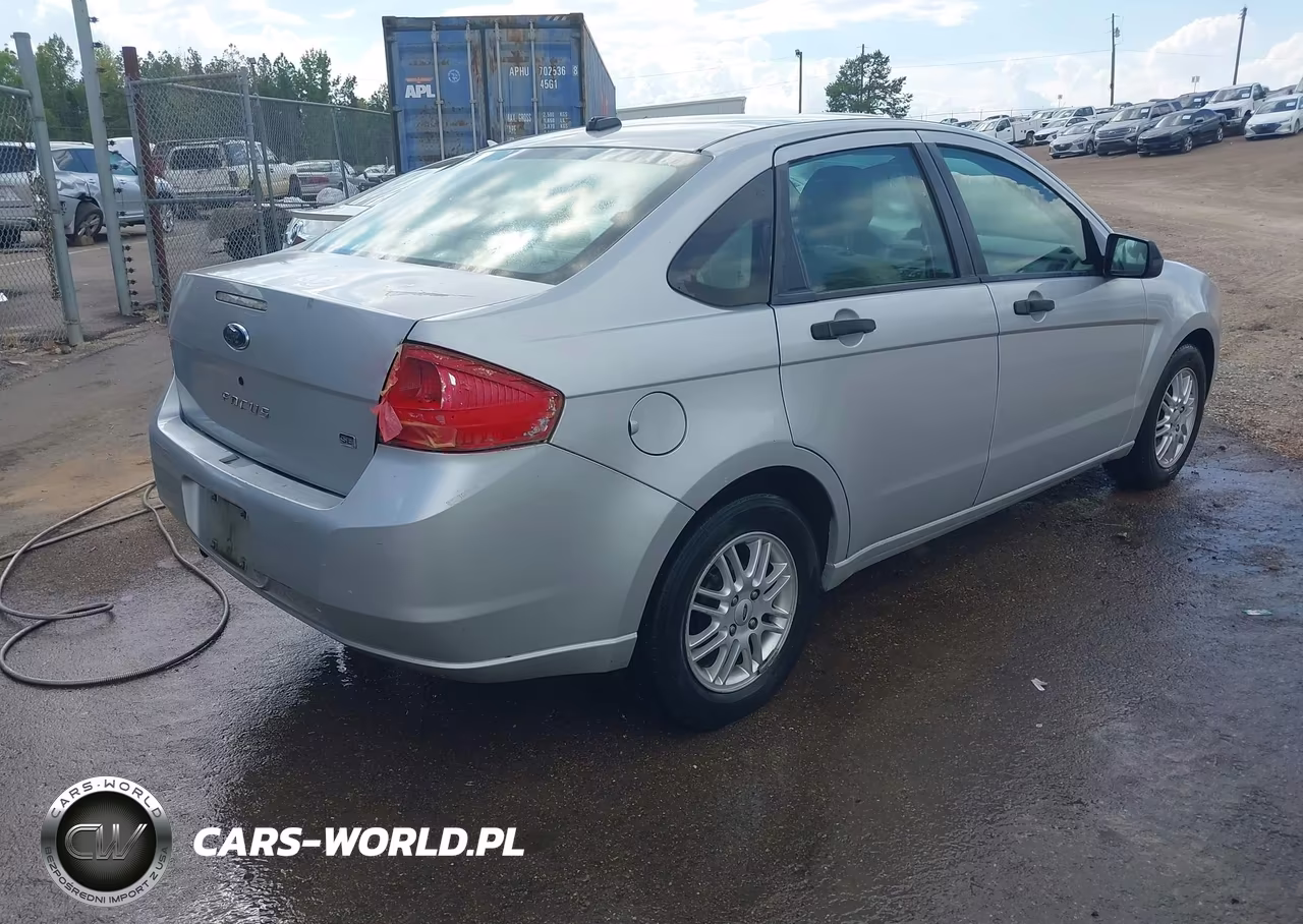 2009 Ford Focus Se VIN:1FAHP35N89W141211 - 4