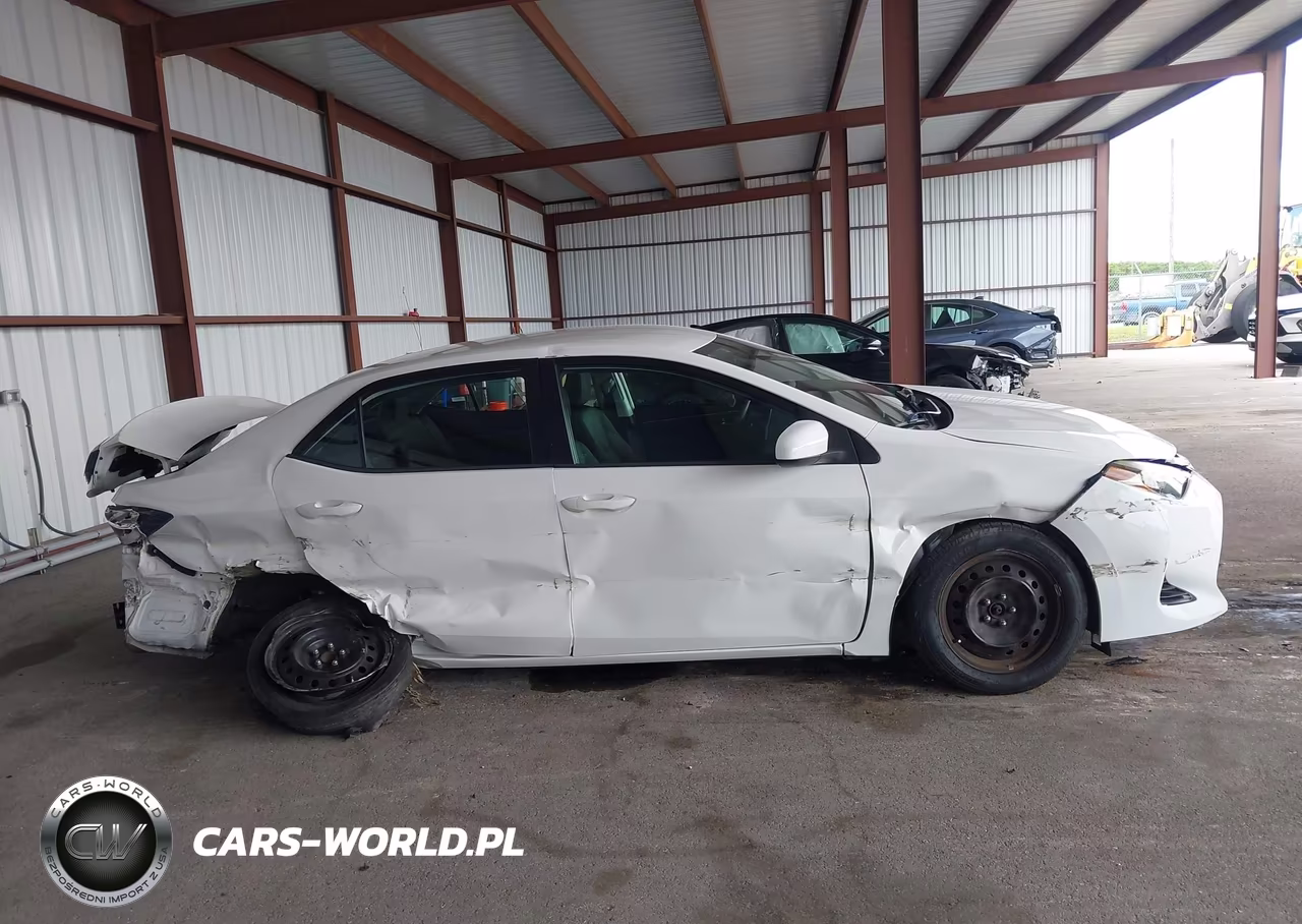 2019 Toyota Corolla Le VIN:5YFBURHE6KP921231 - 13