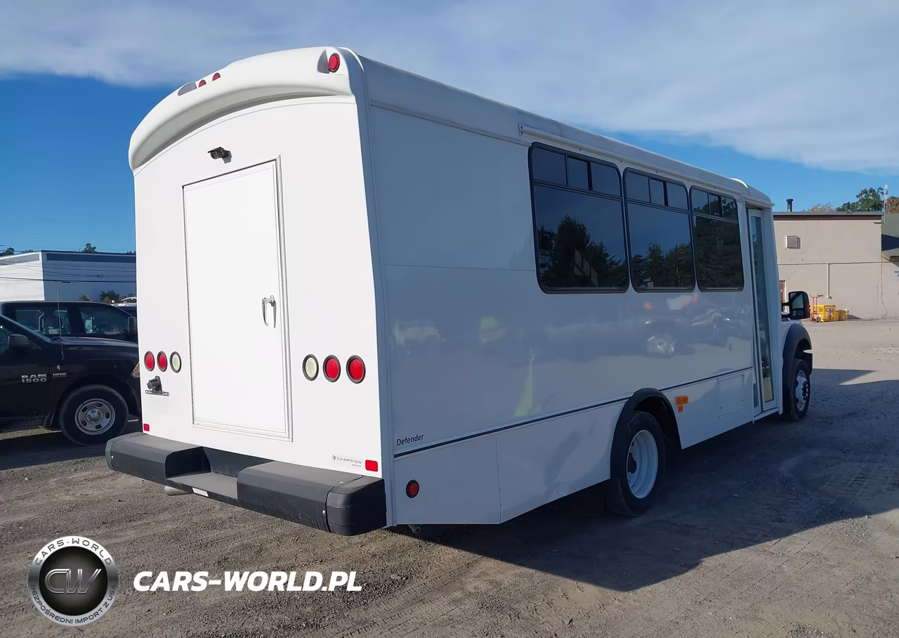 2016 Ford F-550 Chassis Xl VIN:1FDGF5GT4GEA85993 - 4