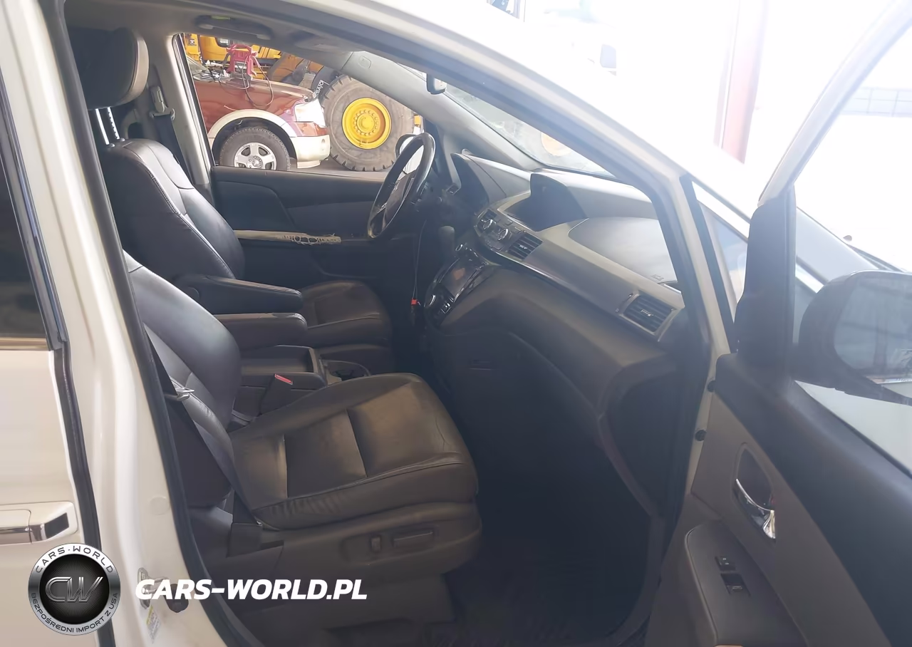 2014 Honda Odyssey Touring-Touring Elite VIN:5FNRL5H93EB026261 - 5