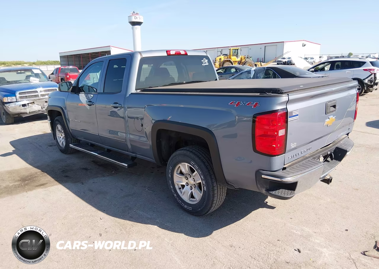 2015 Chevrolet Silverado 1500 1Lt VIN:1GCVKREC9FZ266631 - 3