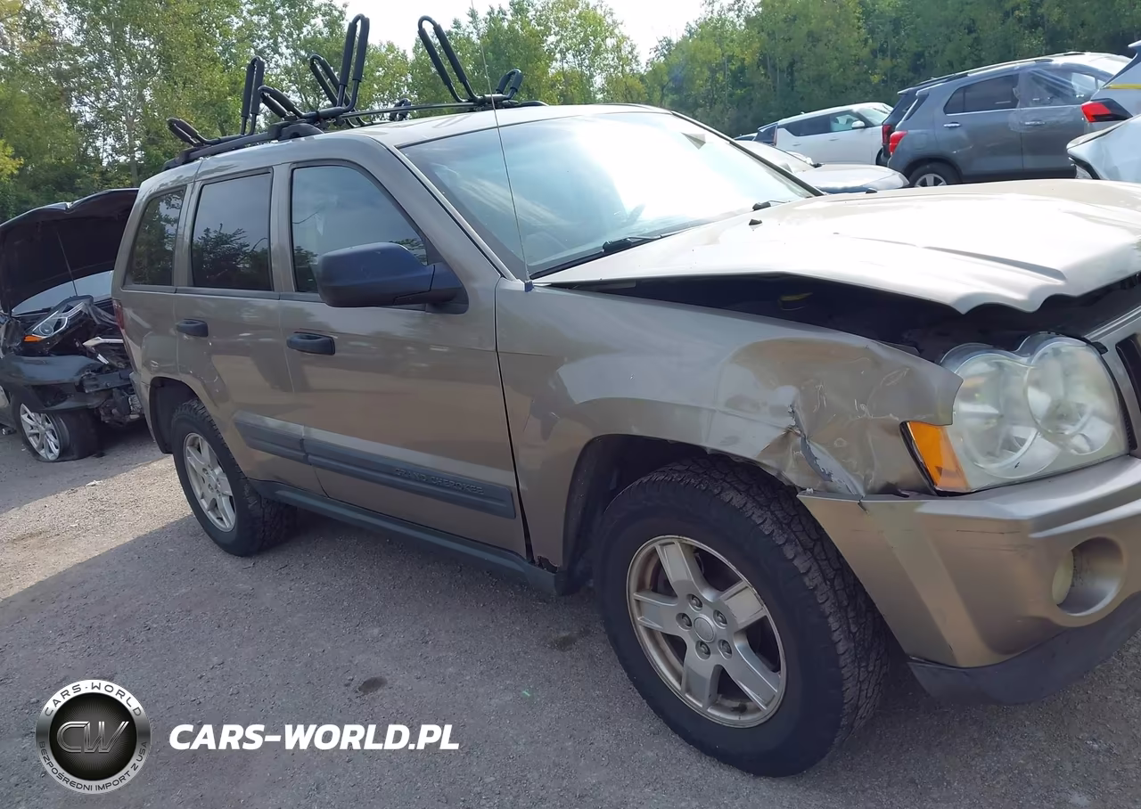 2005 Jeep Grand Cherokee Laredo VIN:1J4GR48K35C686973 - 13