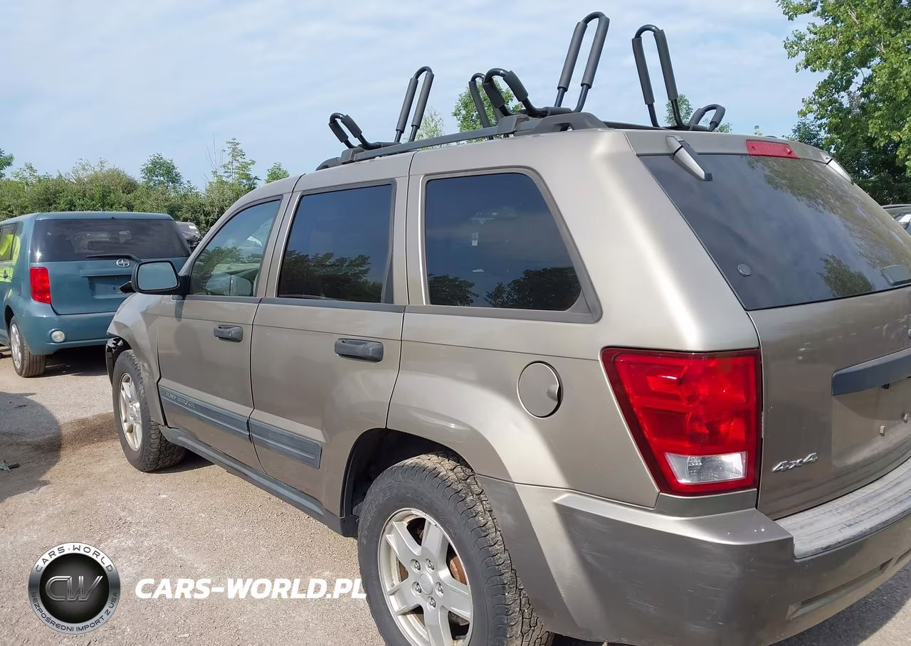 2005 Jeep Grand Cherokee Laredo VIN:1J4GR48K35C686973 - 14