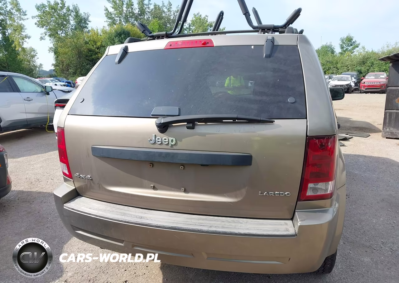 2005 Jeep Grand Cherokee Laredo VIN:1J4GR48K35C686973 - 16