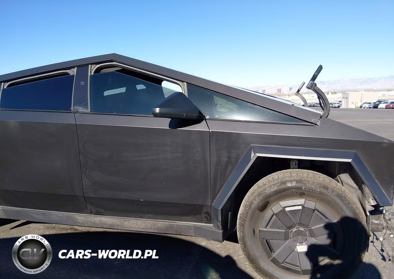 2025 Tesla Cybertruck All-Wheel Drive VIN:7G2CEHED6SA076622 - 13