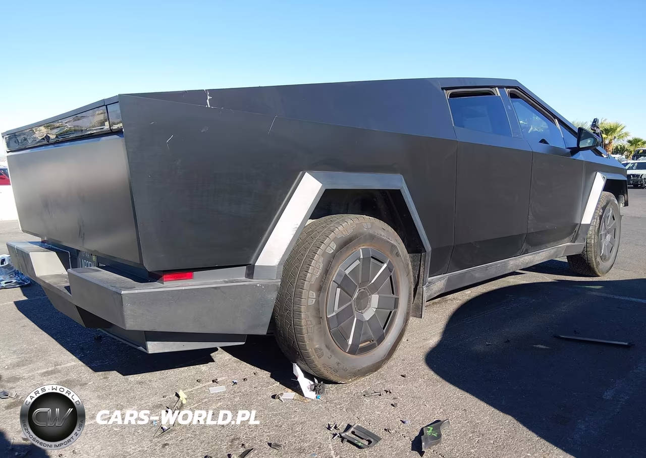 2025 Tesla Cybertruck All-Wheel Drive VIN:7G2CEHED6SA076622 - 4