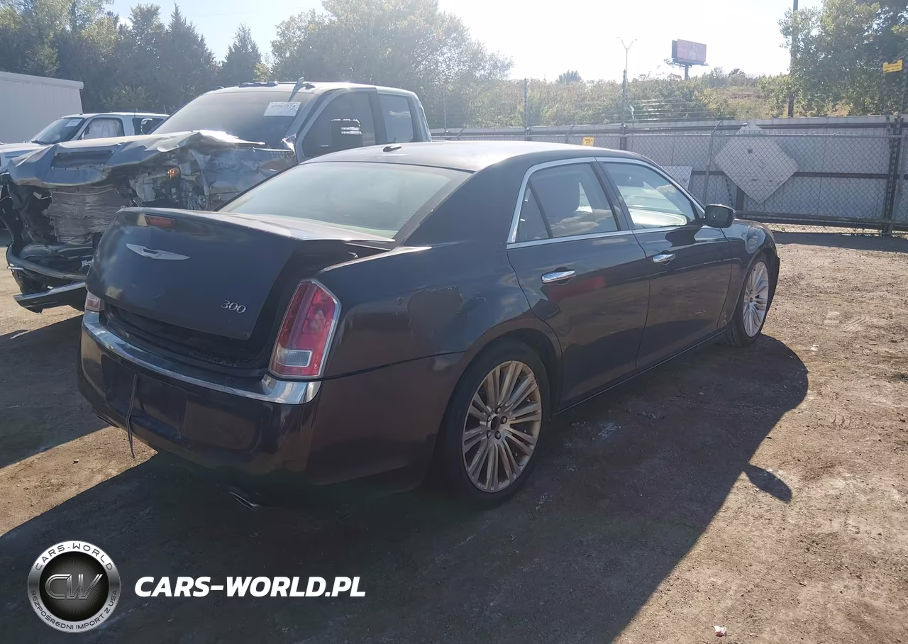 2012 Chrysler 300 Limited VIN:2C3CCACG0CH165764 - 4