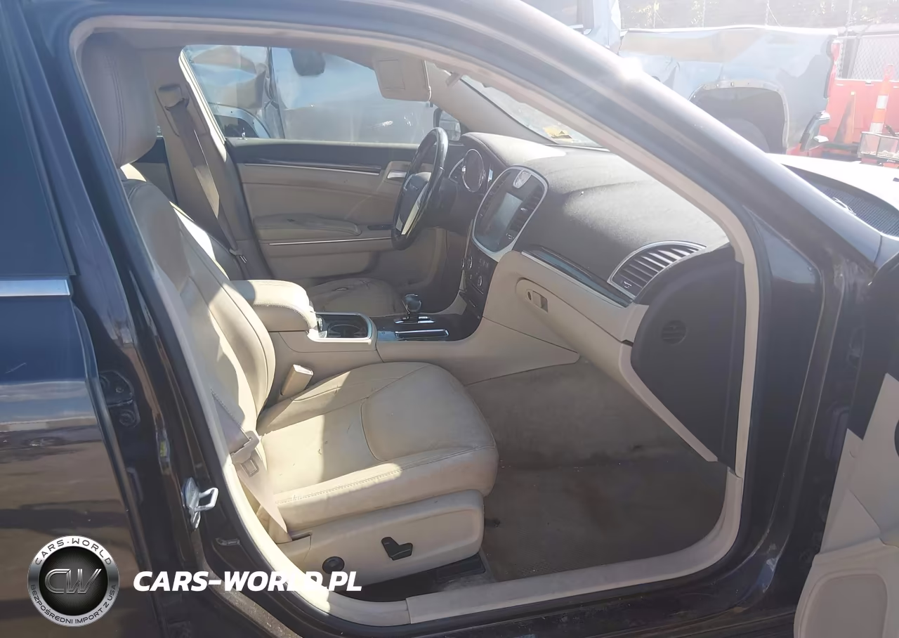 2012 Chrysler 300 Limited VIN:2C3CCACG0CH165764 - 5